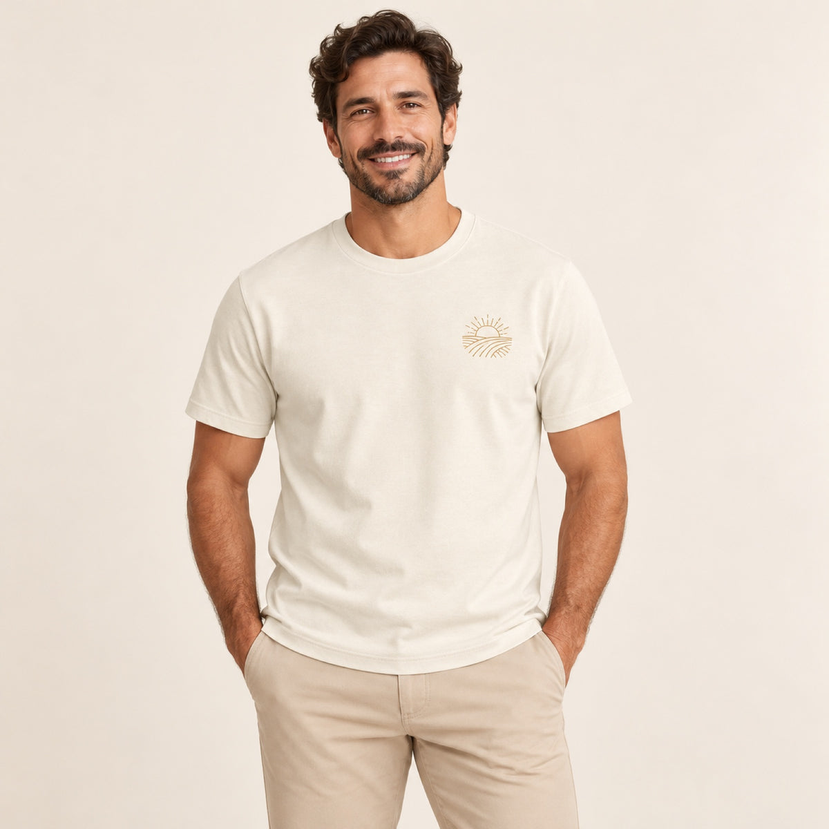 Camiseta Misericórdias da Manhã – Creme – vestida