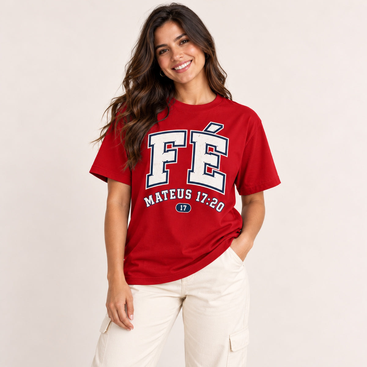 Camiseta Fé Varsity – Vermelha – vestida